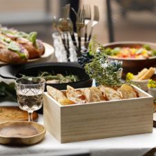 会費制ビュッフェスタイル