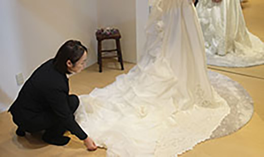 ウェディングドレスのトレーン